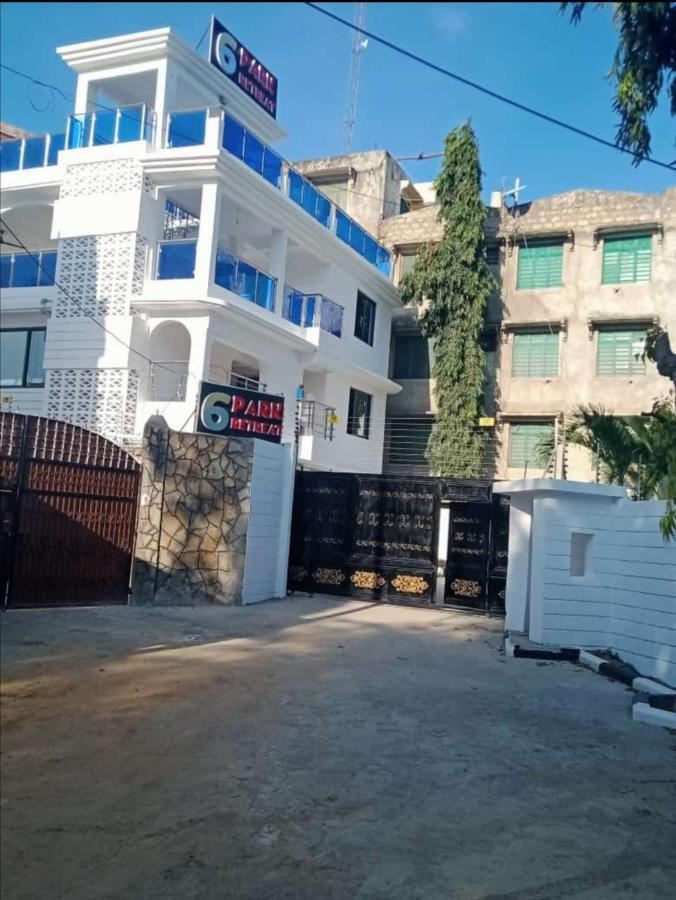 6 Park Retreat Hotel Mombasa Bagian luar foto