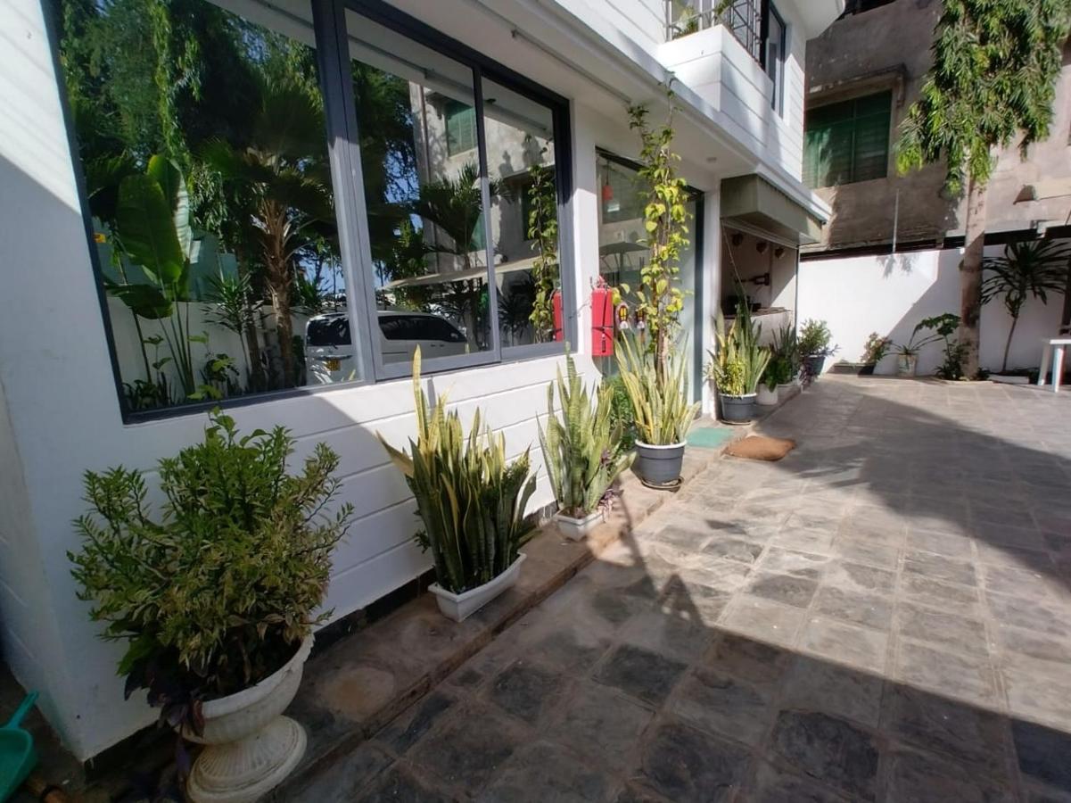 6 Park Retreat Hotel Mombasa Bagian luar foto